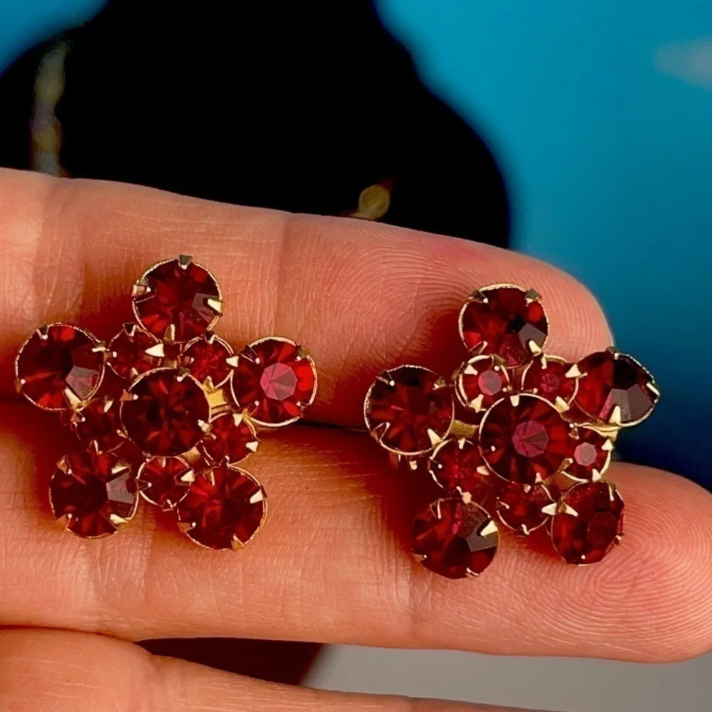Vintage LISNER Swarovski Ruby Red Crystal Demi Parure Necklace Bracelet Brooch